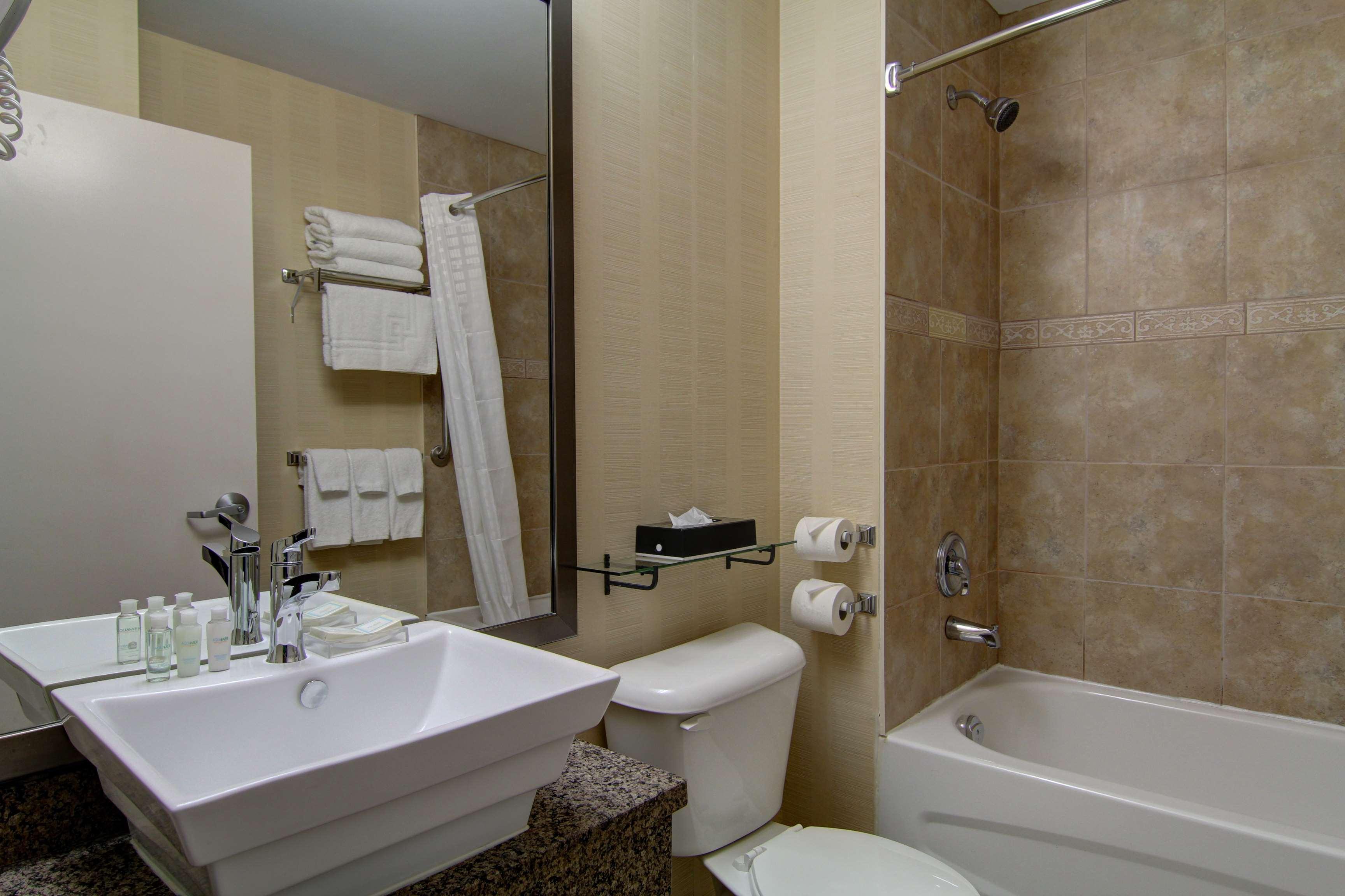 Best Western Plus בואומנוויל מראה חיצוני תמונה