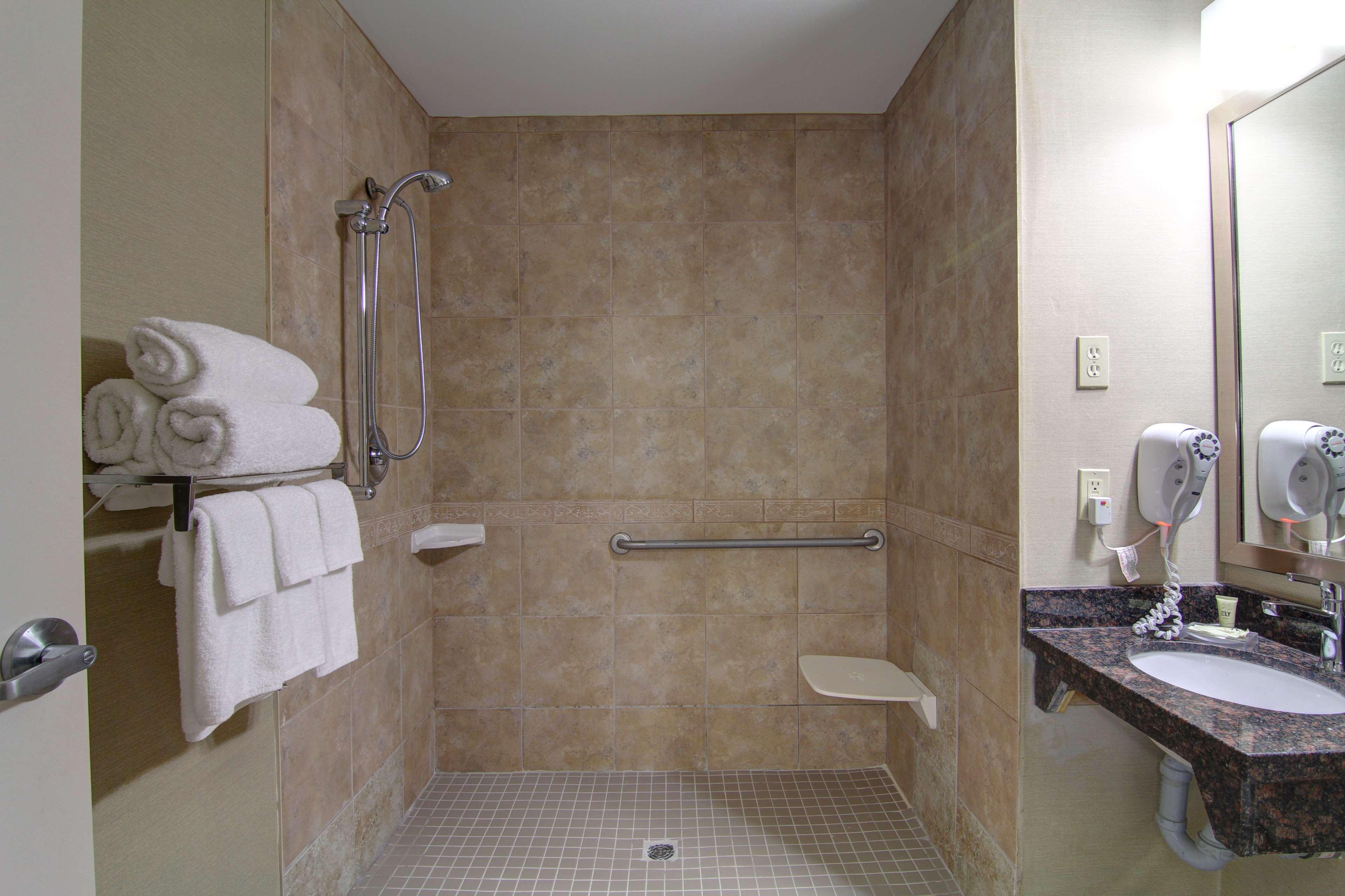 Best Western Plus בואומנוויל מראה חיצוני תמונה