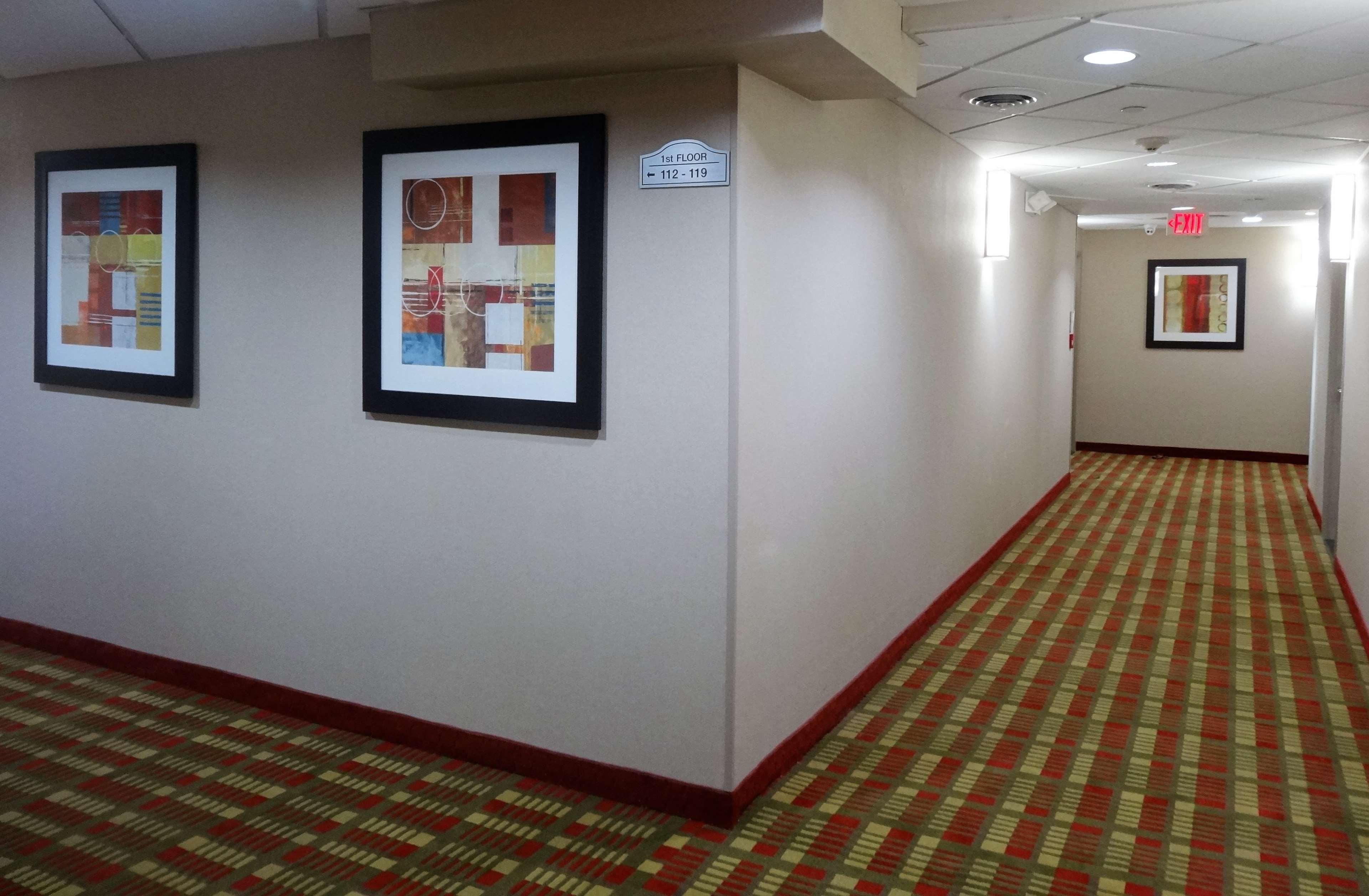 Best Western Plus בואומנוויל מראה חיצוני תמונה